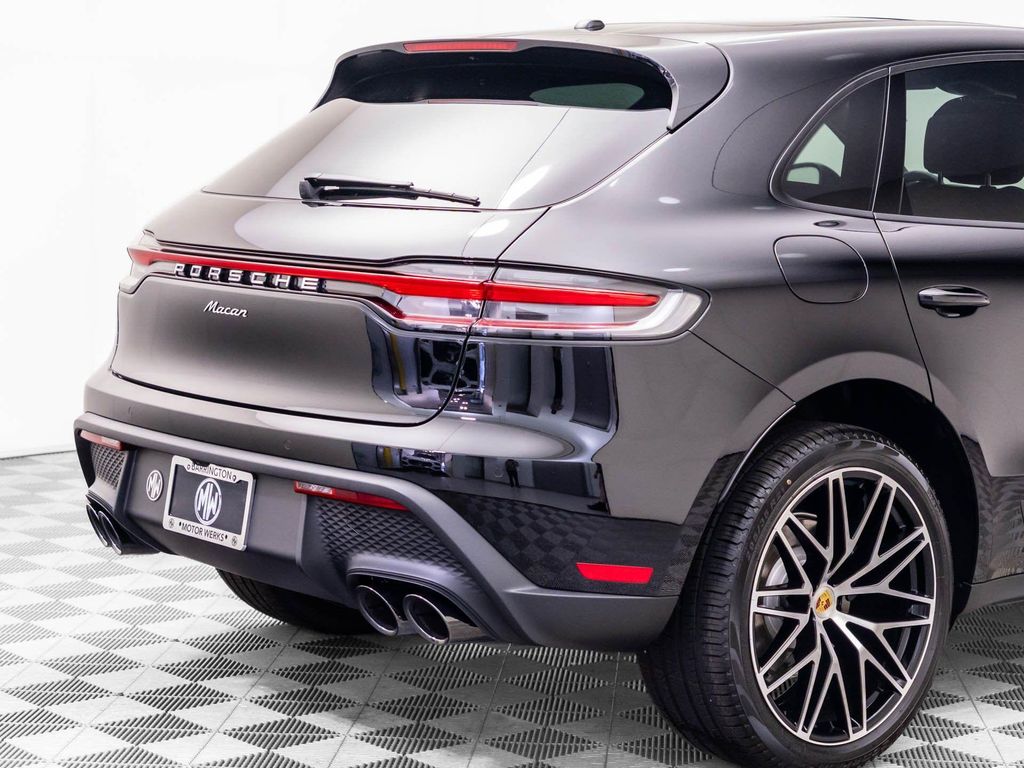 2026 Porsche MACAN — миниатюра 30