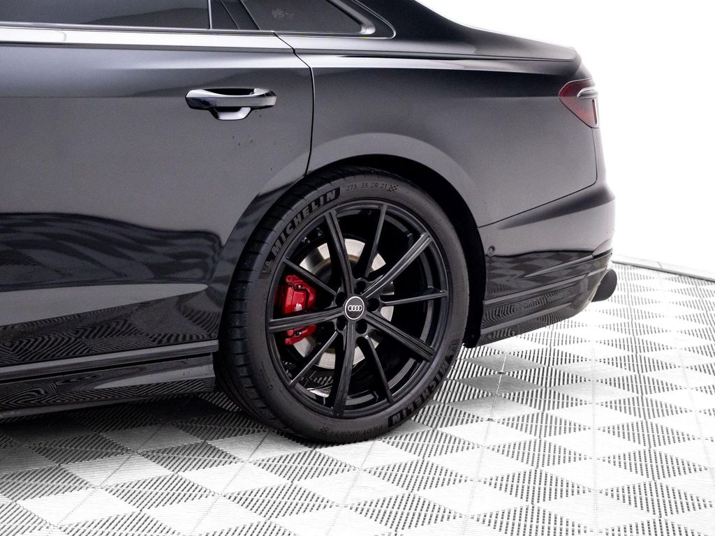 صورة مصغرة 32 لـ 2023 AUDI S8 4.0T