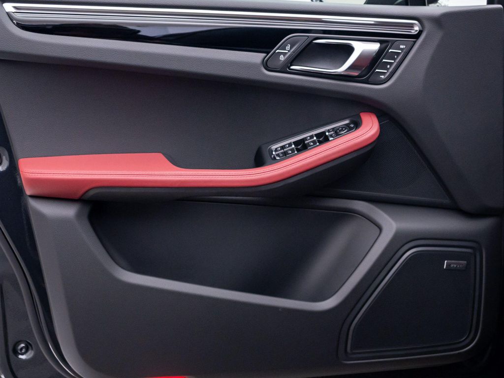2026 Porsche MACAN 缩略图 14