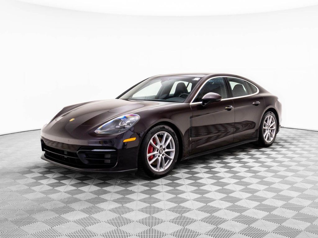 2022 Porsche Panamera