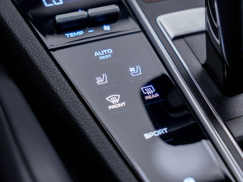 2022 Porsche CAYENNE PLATINUM EDITION — миниатюра 26