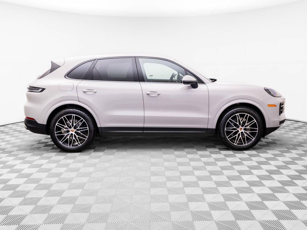 PORSCHE CAYENNE - 7