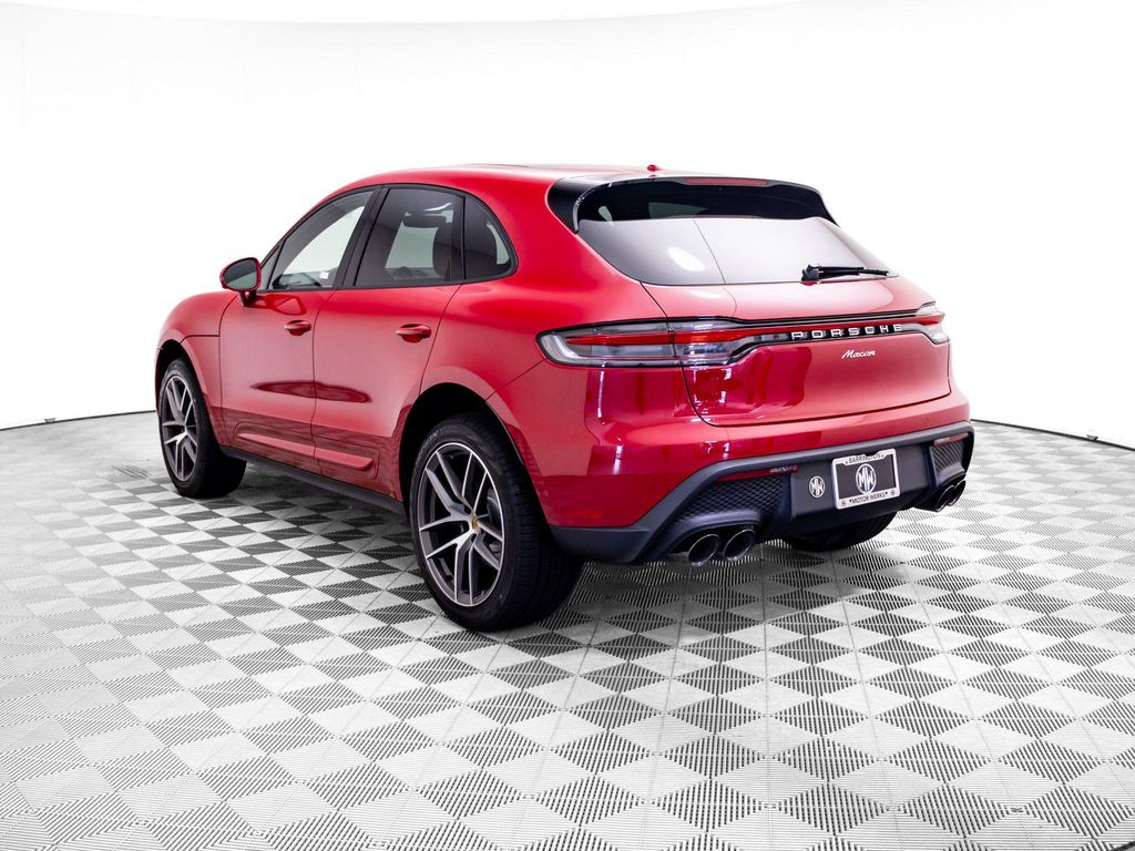 2026 Porsche MACAN — фото 3