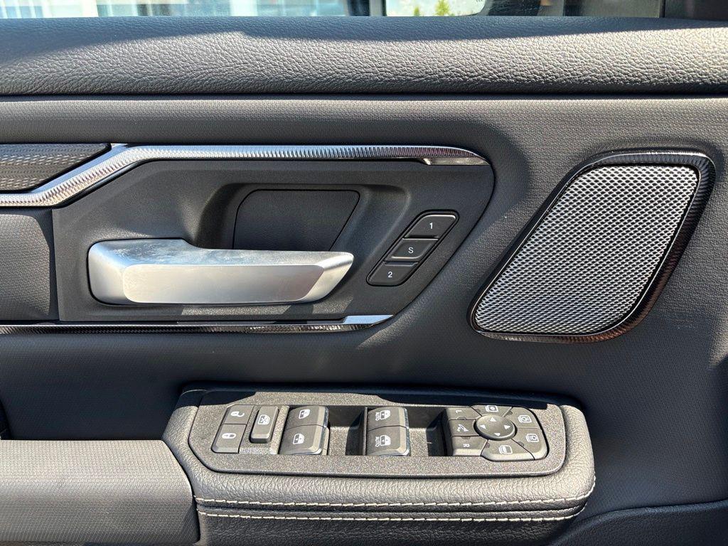 صورة مصغرة 21 لـ 2026 RAM 1500 REBEL
