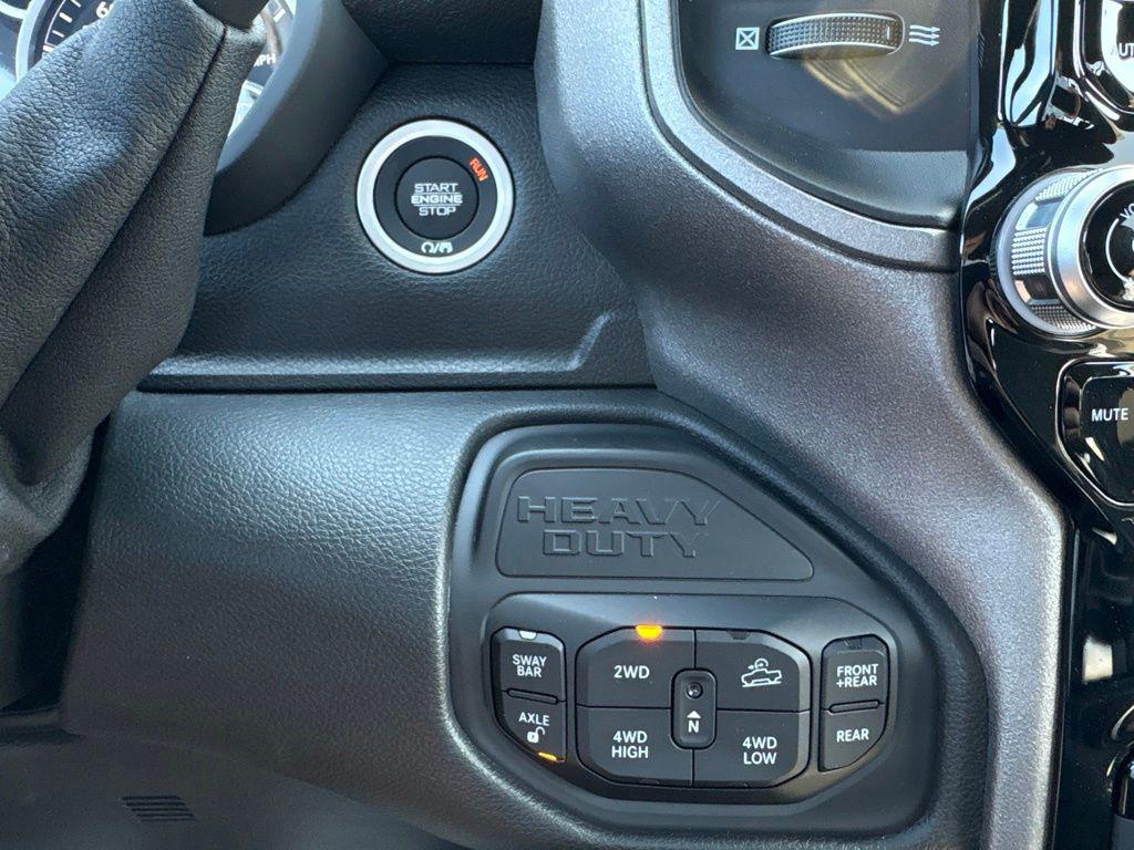 2026 RAM 2500 TRADESMAN CREW CAB 4X4 6'4' BOX 缩略图 29