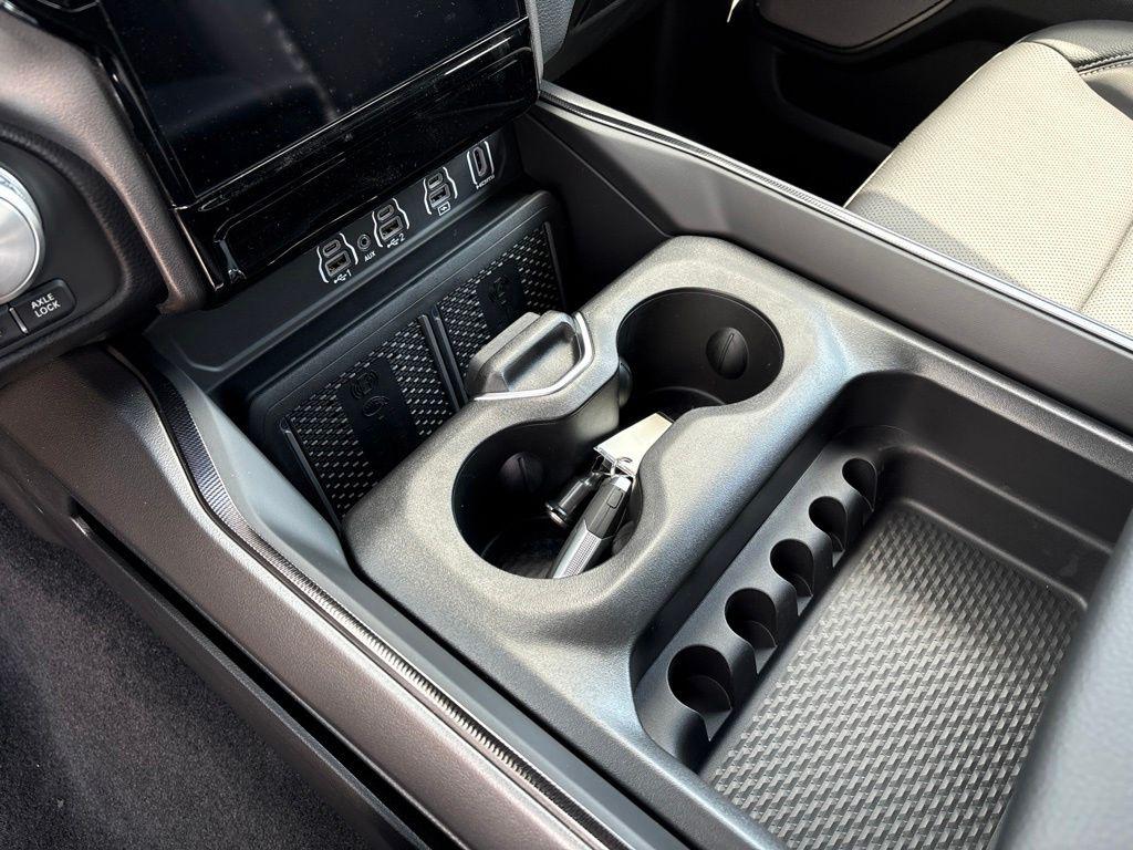 2026 RAM 1500 REBEL 缩略图 18