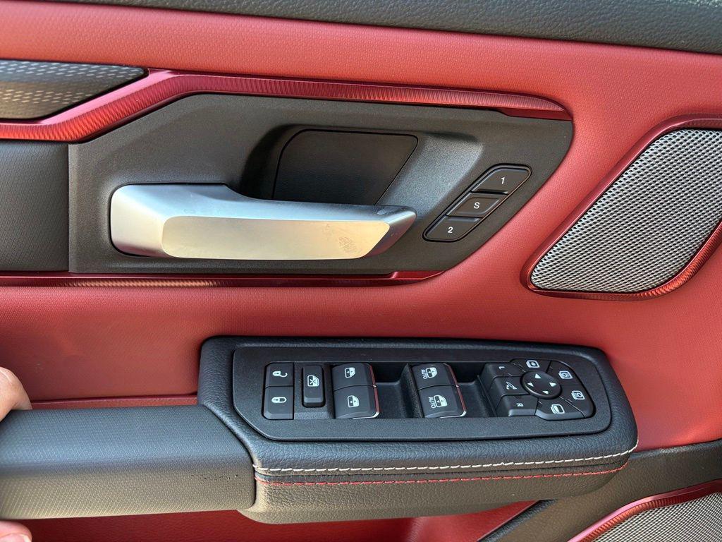 صورة مصغرة 22 لـ 2026 RAM 1500 REBEL