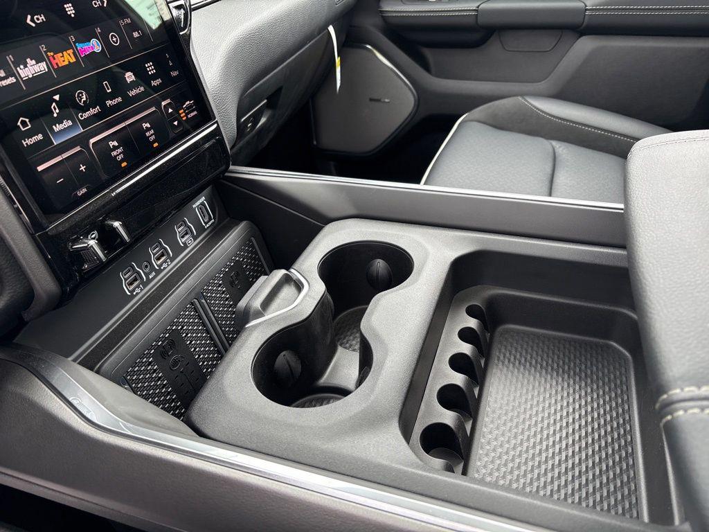 صورة مصغرة 18 لـ 2026 RAM 1500 LARAMIE