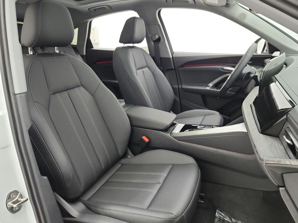 صورة مصغرة 14 لـ 2026 AUDI Q5 SPORTBACK PREMIUM PLUS TFSI QUATTRO S TRONIC