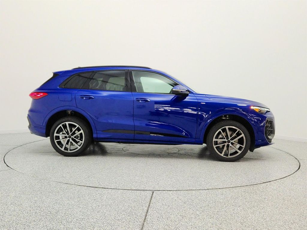 صورة 4 لـ 2026 AUDI Q5 PREMIUM PLUS TFSI QUATTRO S TRONIC