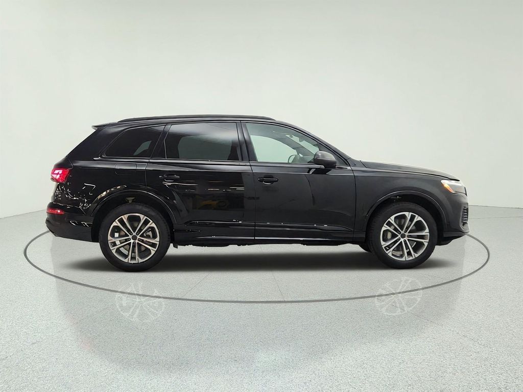 صورة 4 لـ 2026 AUDI Q7 45 PREMIUM PLUS