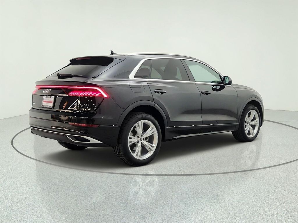 2023 AUDI Q8 55 PREMIUM — фото 5