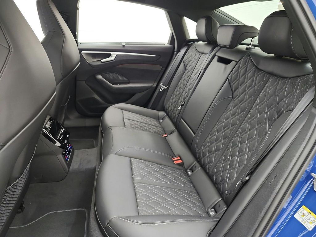 2026 AUDI A6 PRESTIGE QUATTRO S TRONIC — фото 11