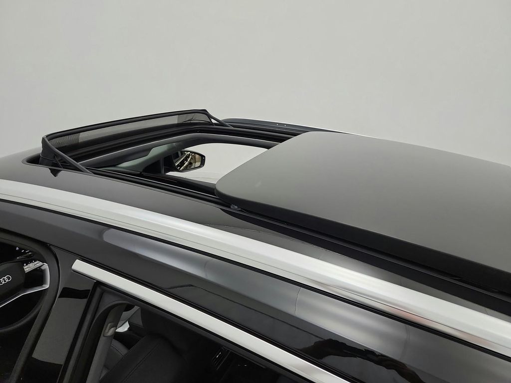 صورة 11 لـ 2025 AUDI Q5 PREMIUM PLUS TFSI QUATTRO S TRONIC