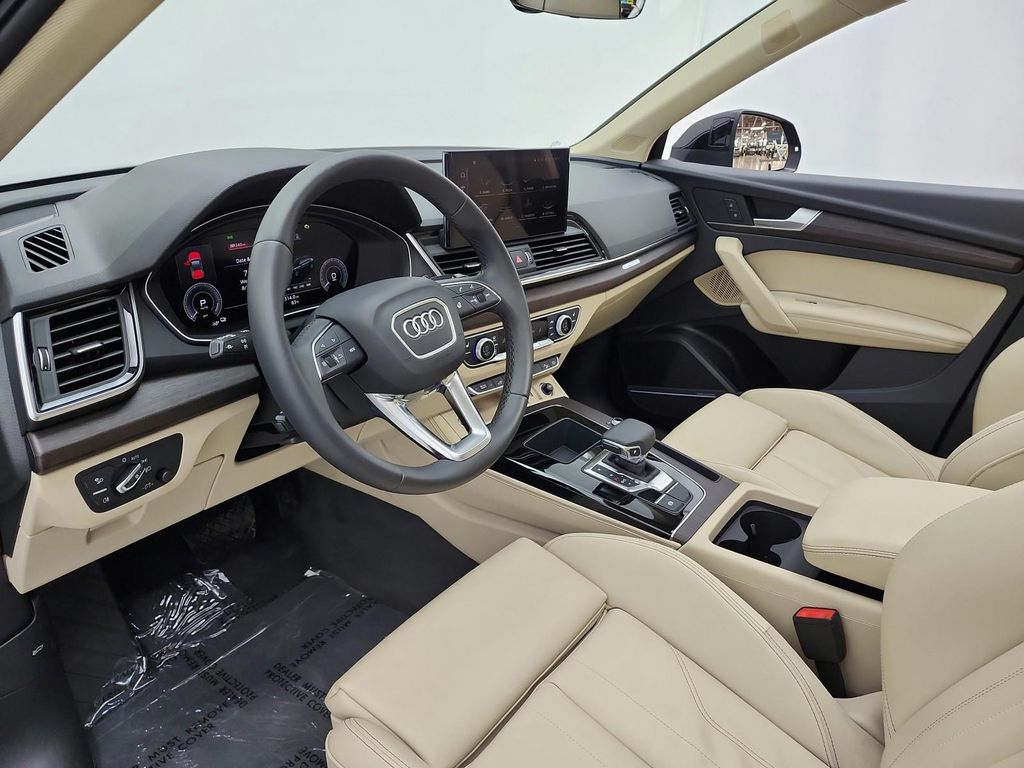 صورة 12 لـ 2023 AUDI Q5 55 S LINE PREMIUM PLUS