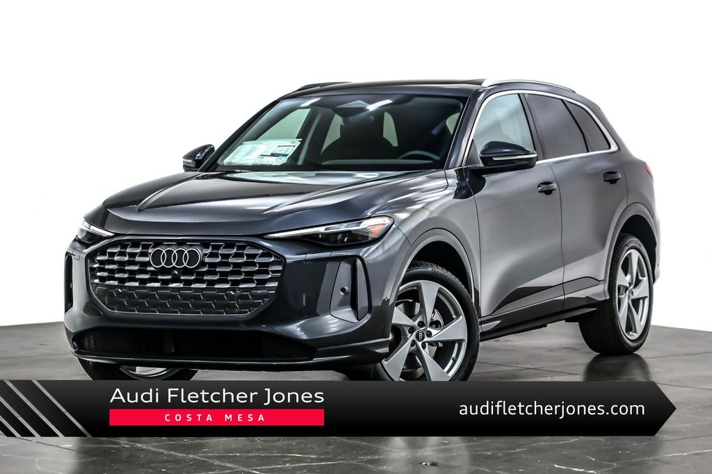 New 2025 Audi Q5 Premium Plus TFSI quattro S tronic
