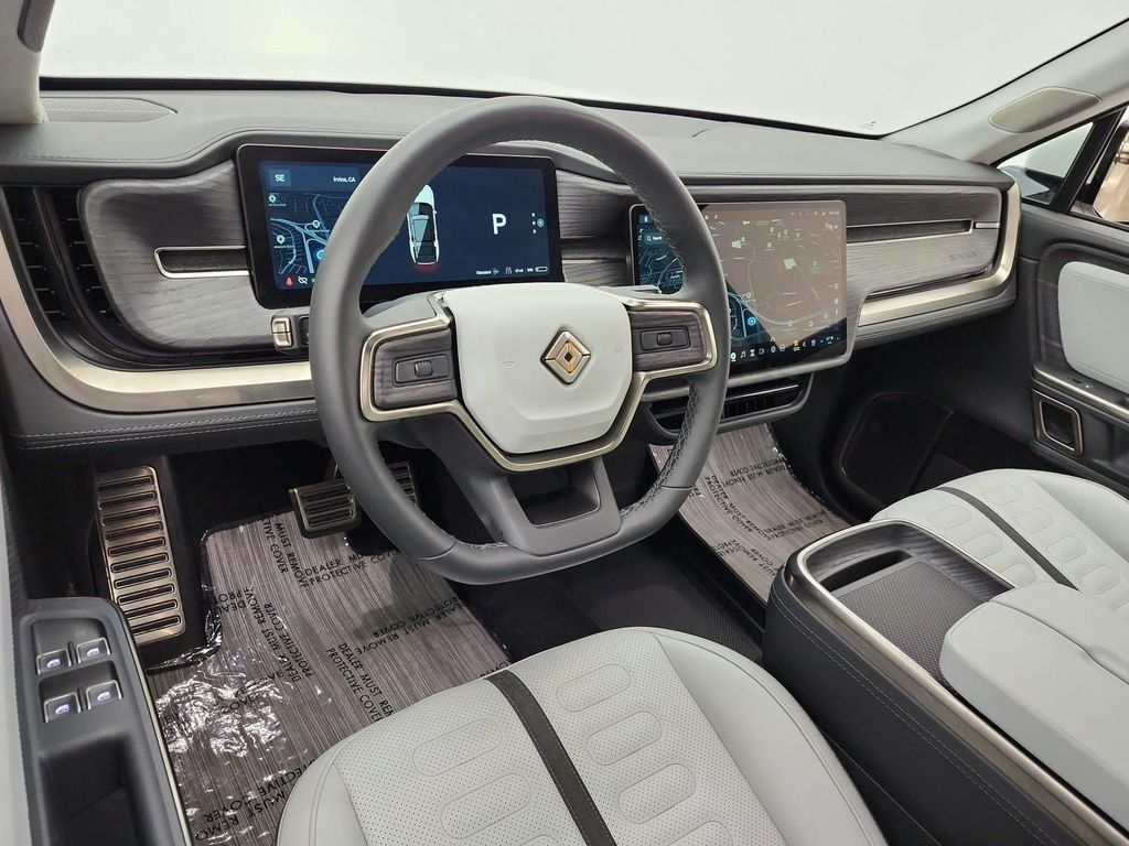 صورة 14 لـ 2024 Rivian R1S ADVENTURE QUAD MOTOR LARGE PACK