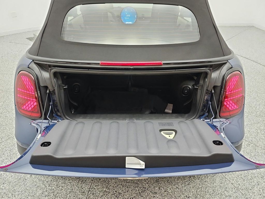 صورة مصغرة 18 لـ 2026 MINI CONVERTIBLE COOPER S