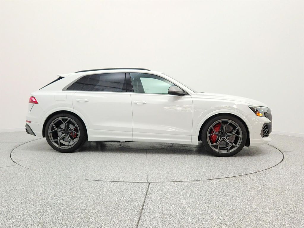 صورة 4 لـ 2026 AUDI RS Q8 4.0T
