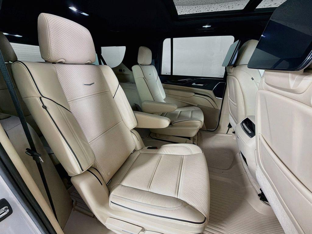 صورة 24 لـ 2021 Cadillac ESCALADE ESV PREMIUM LUXURY