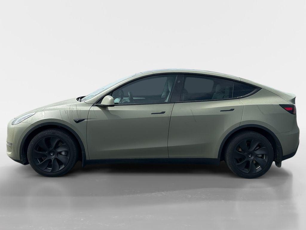TESLA MODEL Y LONG RANGE - 2