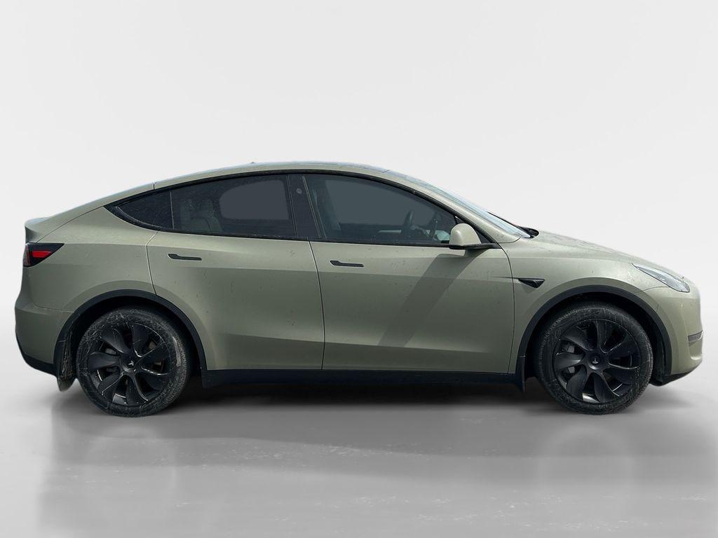 TESLA MODEL Y LONG RANGE - 6