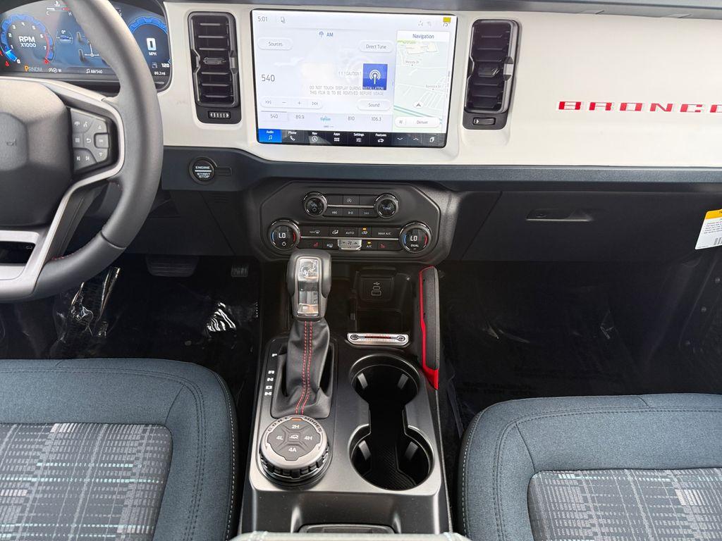 2026 FORD BRONCO HERITAGE EDITION — миниатюра 12
