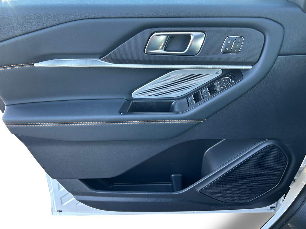 2026 FORD EXPLORER TREMOR 缩略图 16