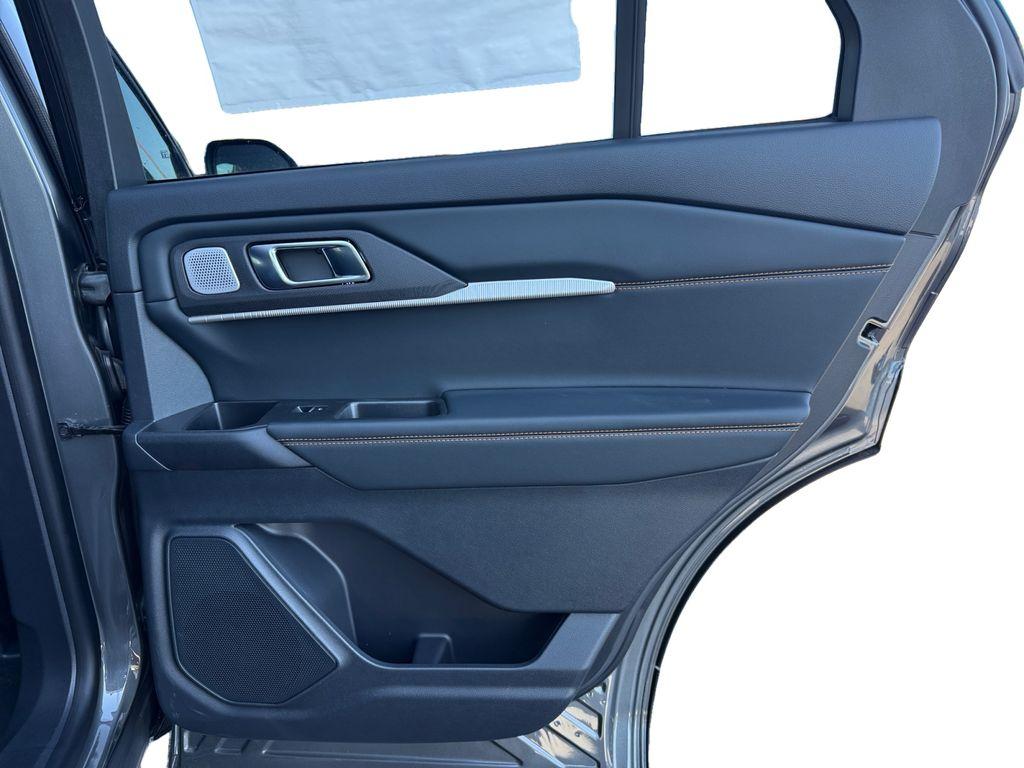 صورة مصغرة 17 لـ 2026 FORD EXPLORER TREMOR