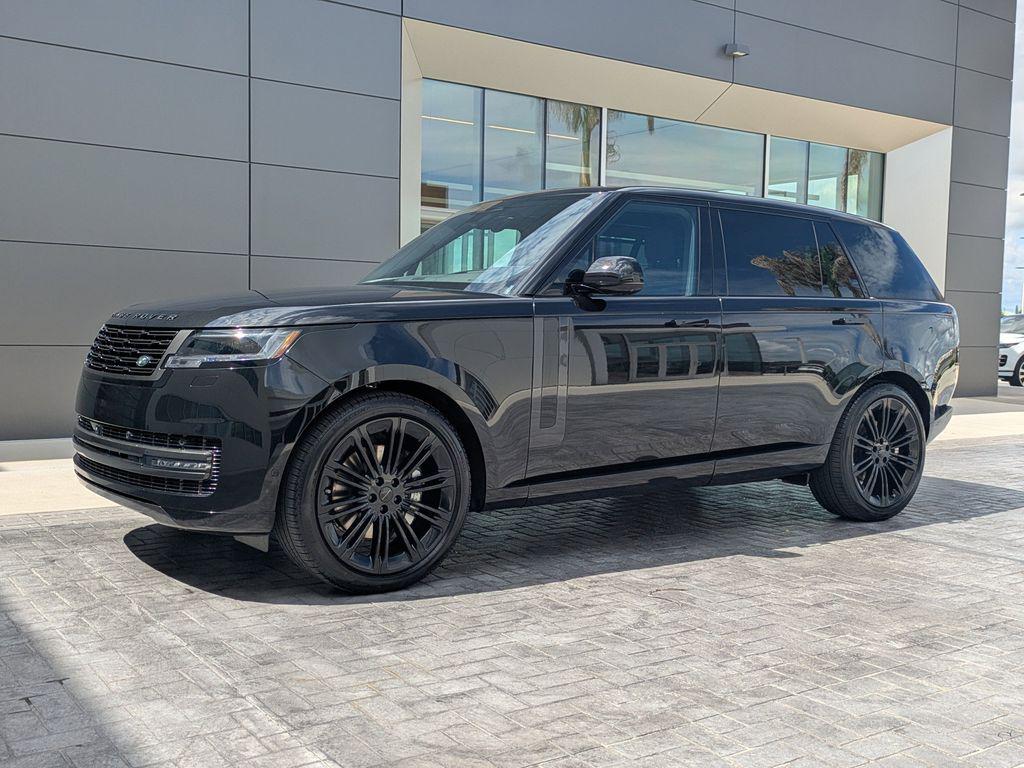 New 2026 Land Rover Range Rover P400 SE 7 Seat