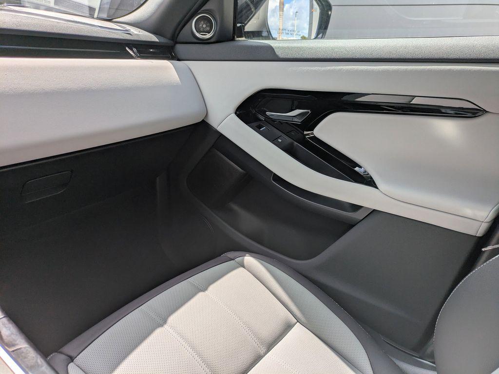 2026 LAND Rover RANGE ROVER EVOQUE HOXTON EDITION — миниатюра 18
