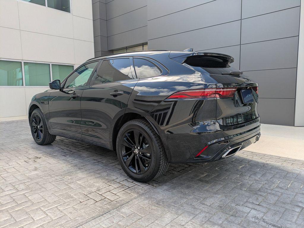 صورة 6 لـ 2026 Jaguar F-PACE R-DYNAMIC S P400 AWD AUTOMATIC