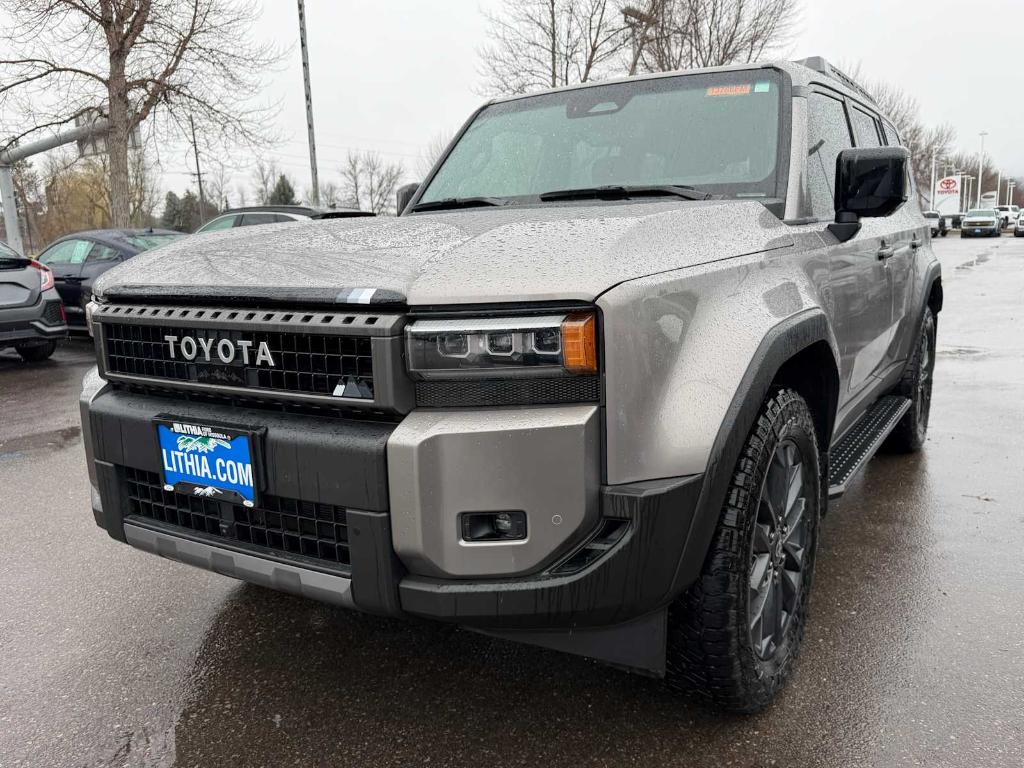 TOYOTA LAND CRUISER - 1