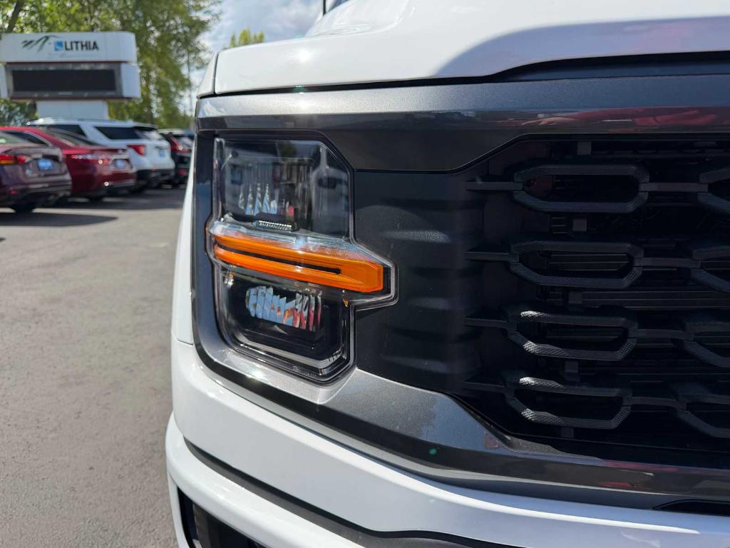 صورة 3 لـ 2026 FORD F-150 STX