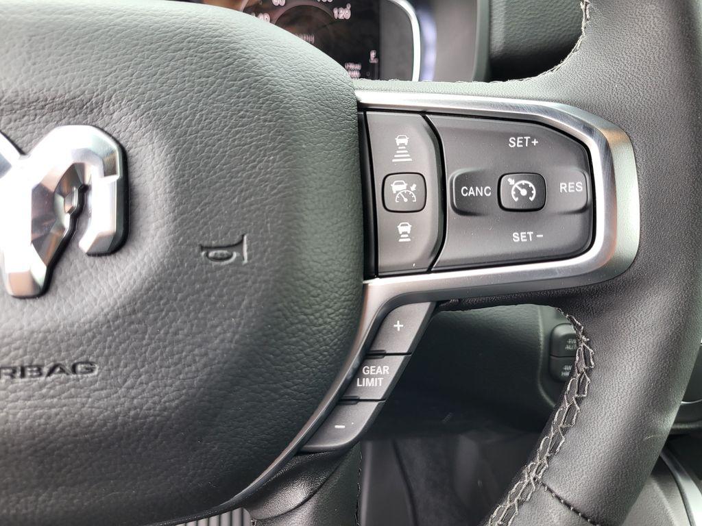 2026 RAM 1500 BIG HORN/LONE STAR thumbnail 30