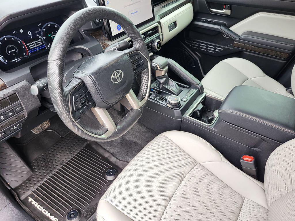 2024 Toyota TACOMA LIMITED — фото 14
