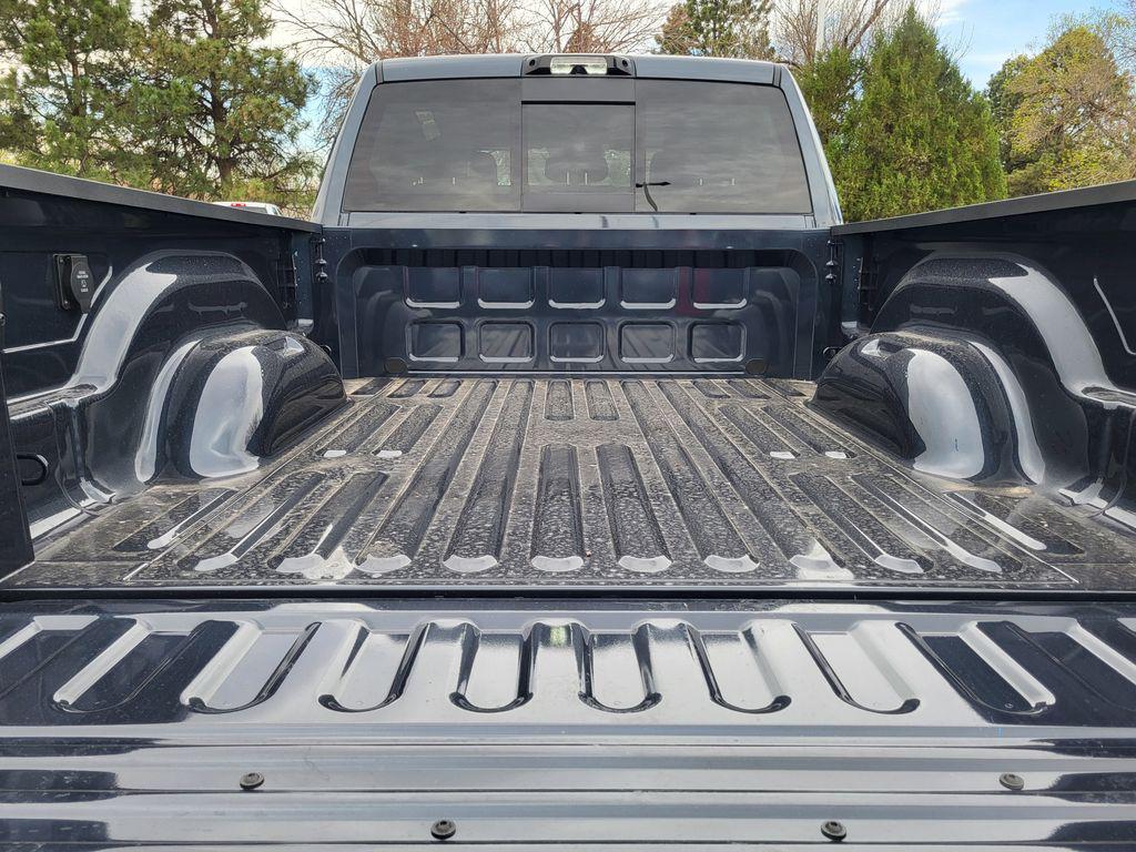 صورة مصغرة 32 لـ 2026 RAM 2500 LARAMIE CREW CAB 4X4 6'4' BOX