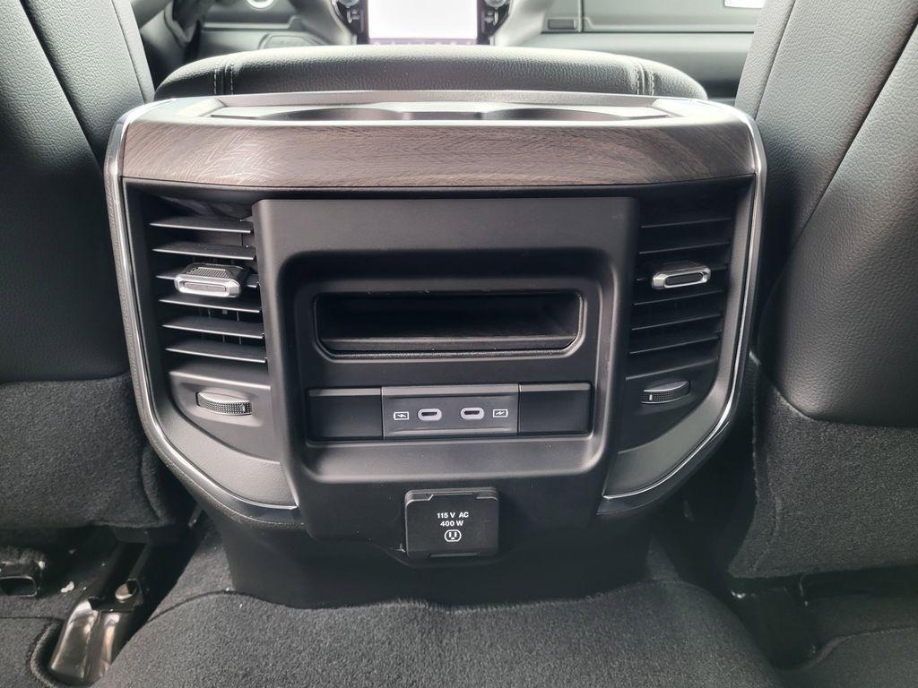 صورة مصغرة 30 لـ 2026 RAM 2500 LARAMIE CREW CAB 4X4 6'4' BOX