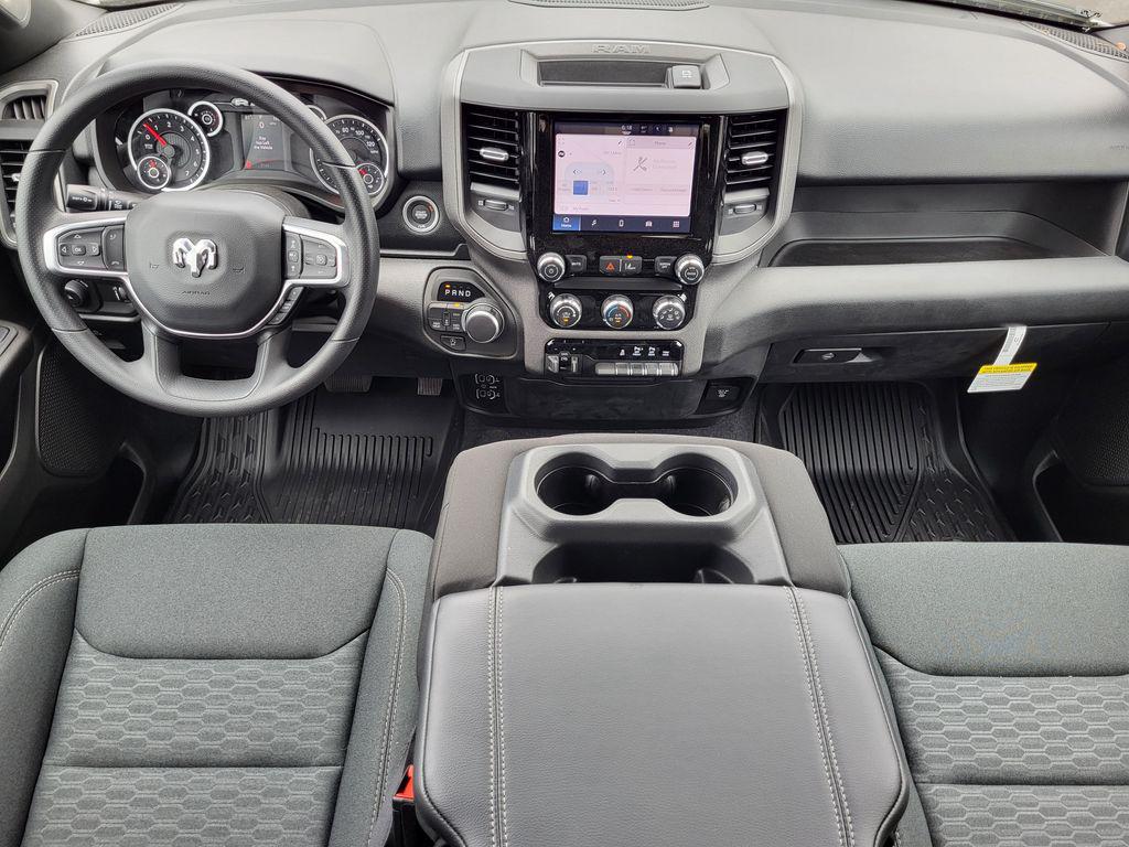 صورة مصغرة 24 لـ 2026 RAM 1500 TRADESMAN