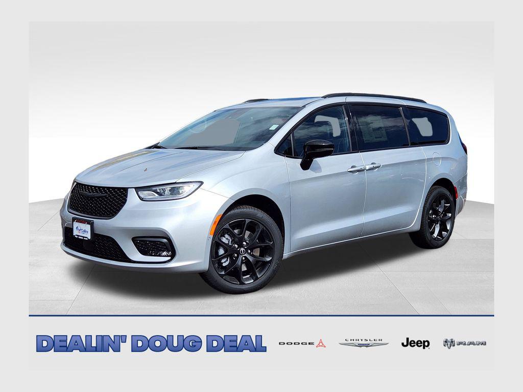 New 2026 Chrysler Pacifica Limited