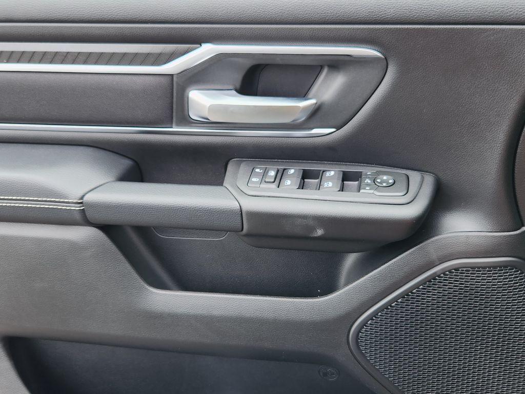 2026 RAM 1500 BIG HORN/LONE STAR — миниатюра 21