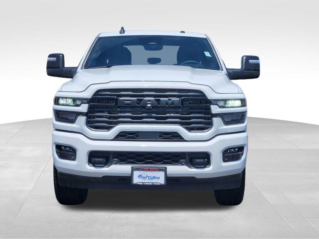 صورة 2 لـ 2026 RAM 2500 BIG HORN CREW CAB 4X4 6'4' BOX