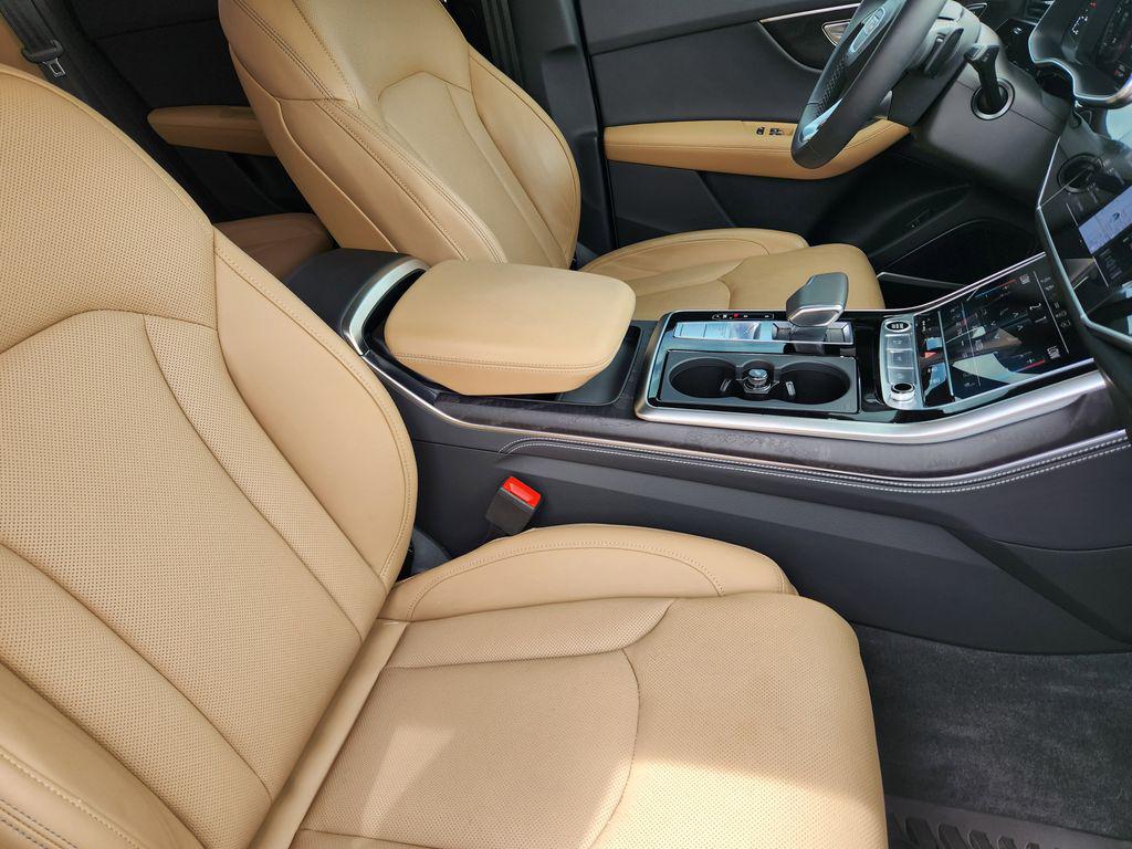 صورة مصغرة 14 لـ 2025 AUDI Q8 55 PRESTIGE