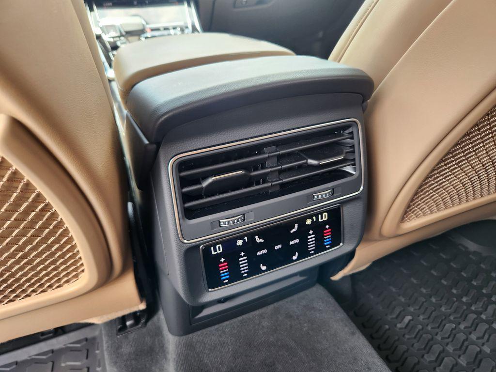 صورة مصغرة 31 لـ 2025 AUDI Q8 55 PRESTIGE