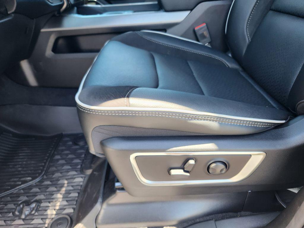 صورة مصغرة 25 لـ 2026 RAM 1500 LARAMIE