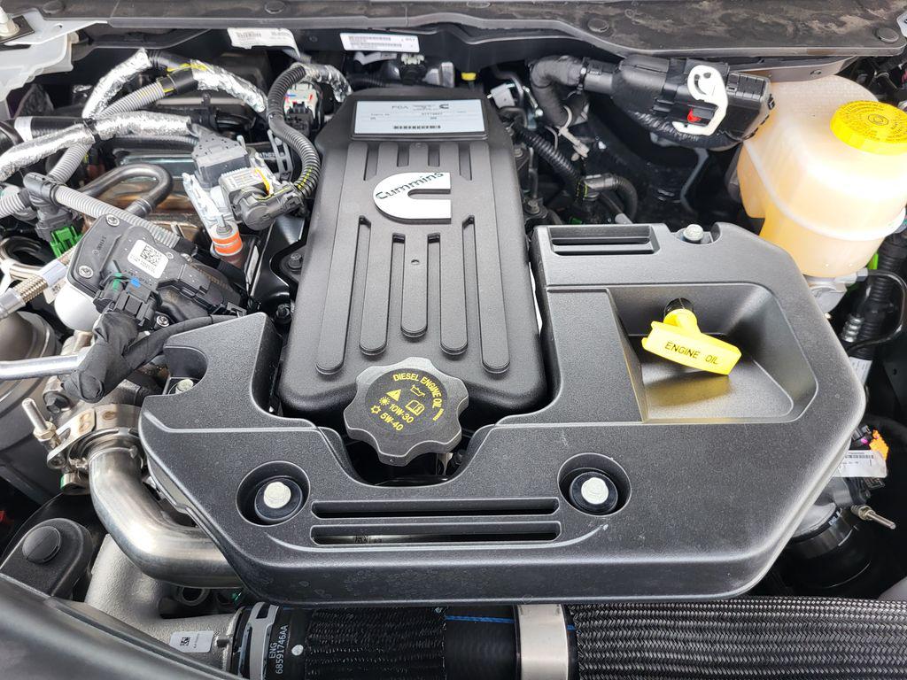صورة مصغرة 32 لـ 2026 RAM 2500 TRADESMAN CREW CAB 4X4 8' BOX