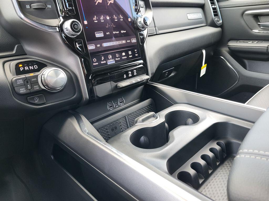 صورة مصغرة 21 لـ 2026 RAM 1500 LARAMIE