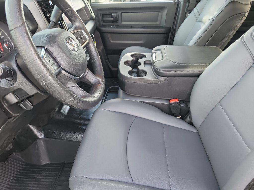 صورة مصغرة 15 لـ 2026 RAM 2500 TRADESMAN CREW CAB 4X4 8' BOX