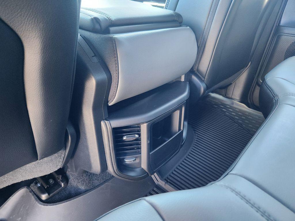 صورة مصغرة 29 لـ 2026 RAM 1500 TRADESMAN
