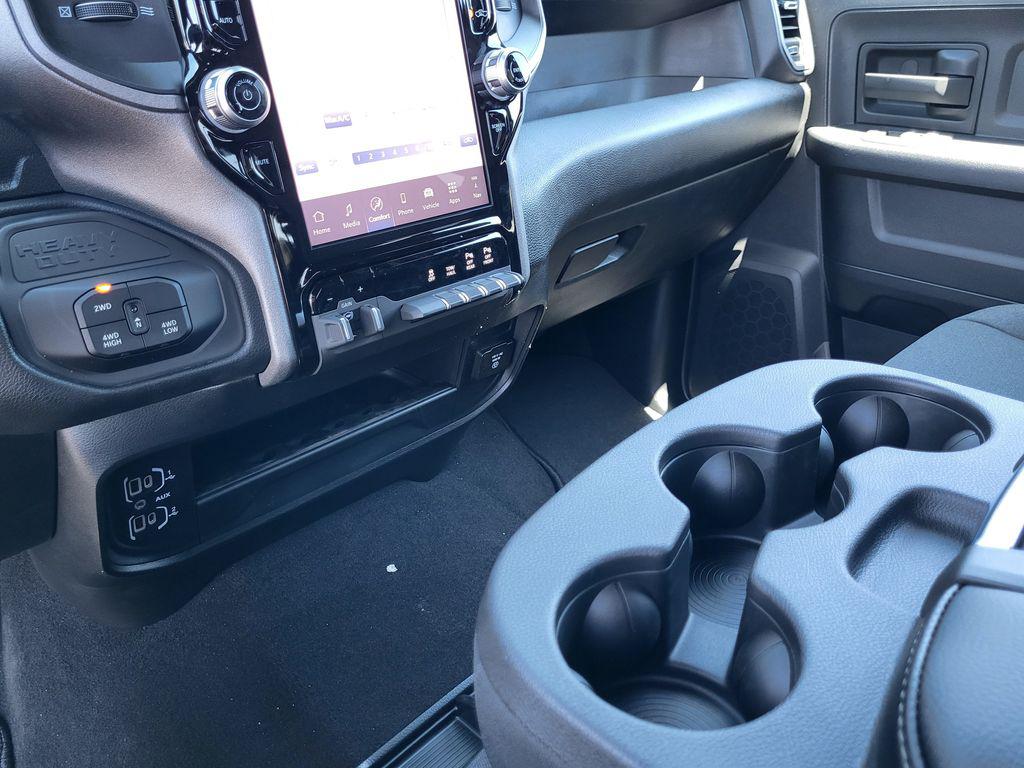 2026 RAM 2500 TRADESMAN CREW CAB 4X4 6'4' BOX 缩略图 20